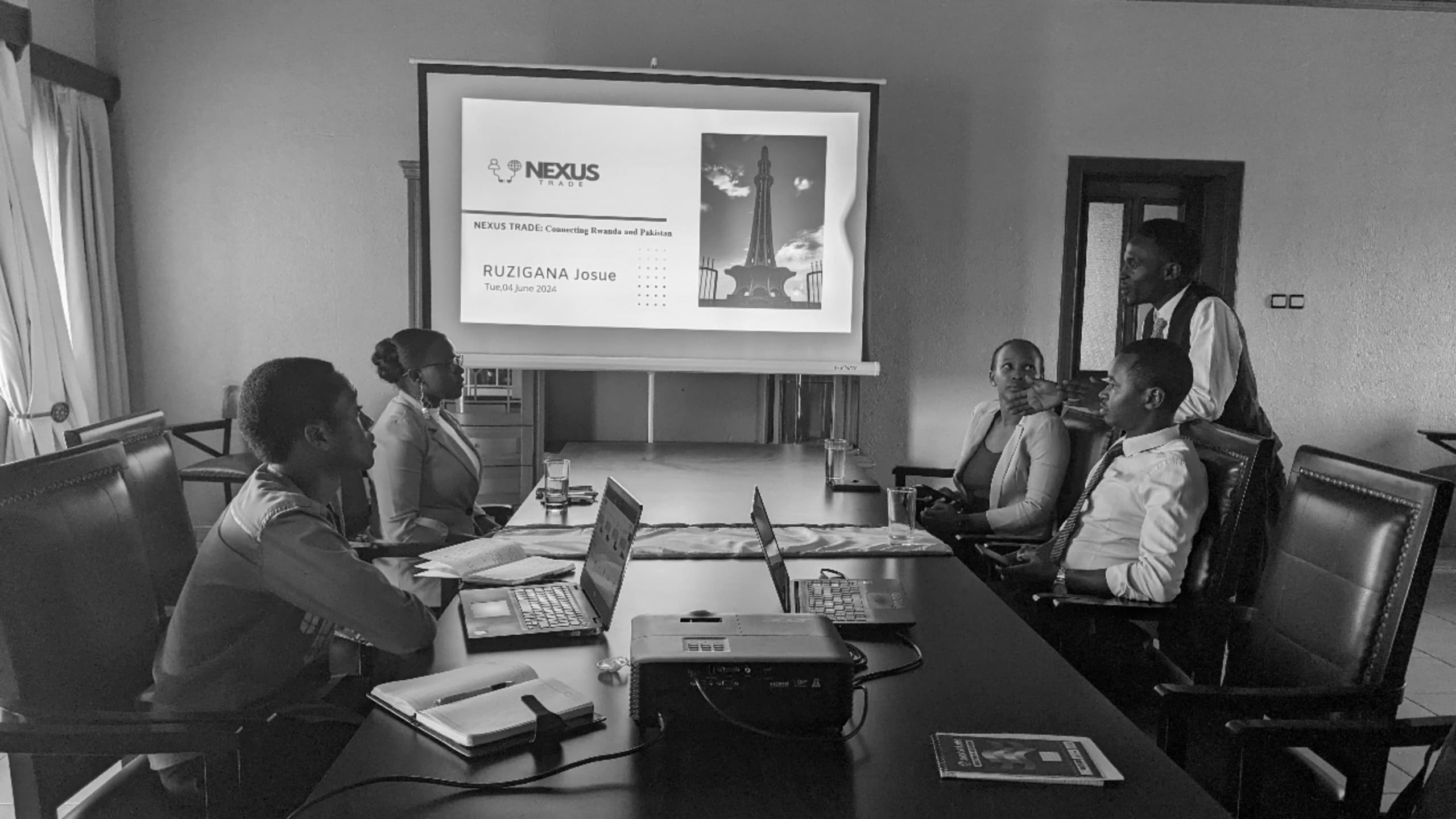 Team collaboration at Bakame Labs